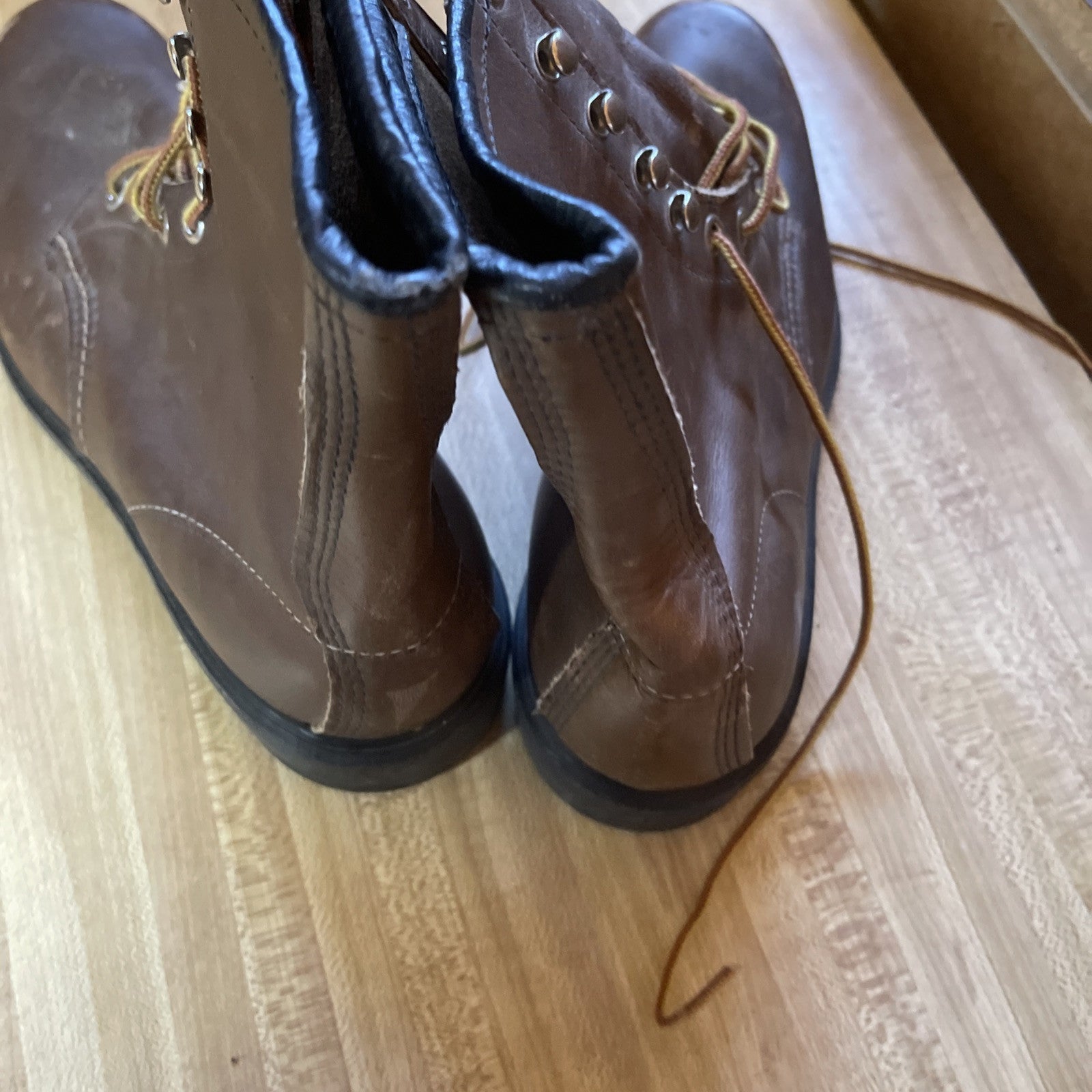 Red Wings Supersole Size 7.5 D