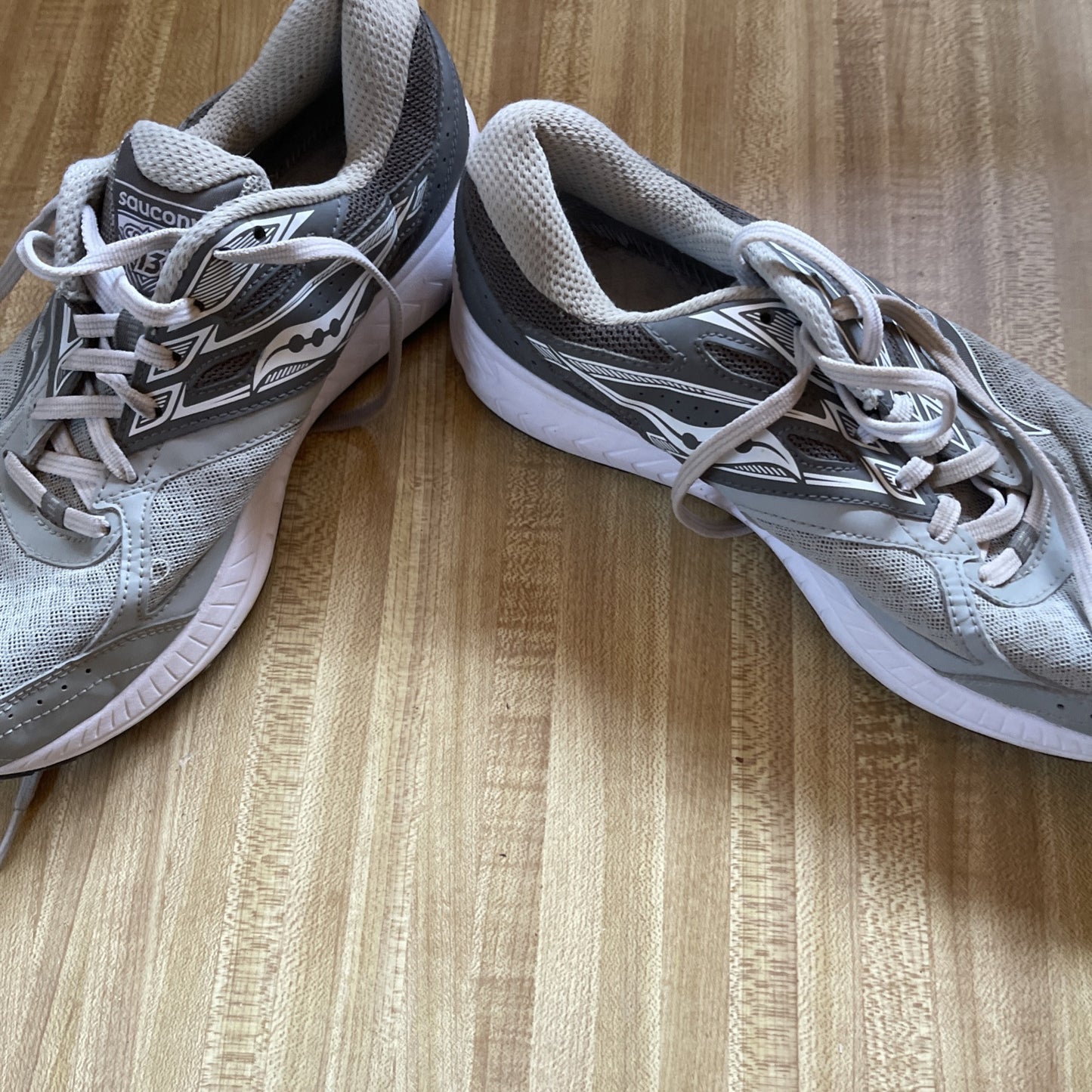 Saucony Cohesion 13 Size 9.5 No Insoles