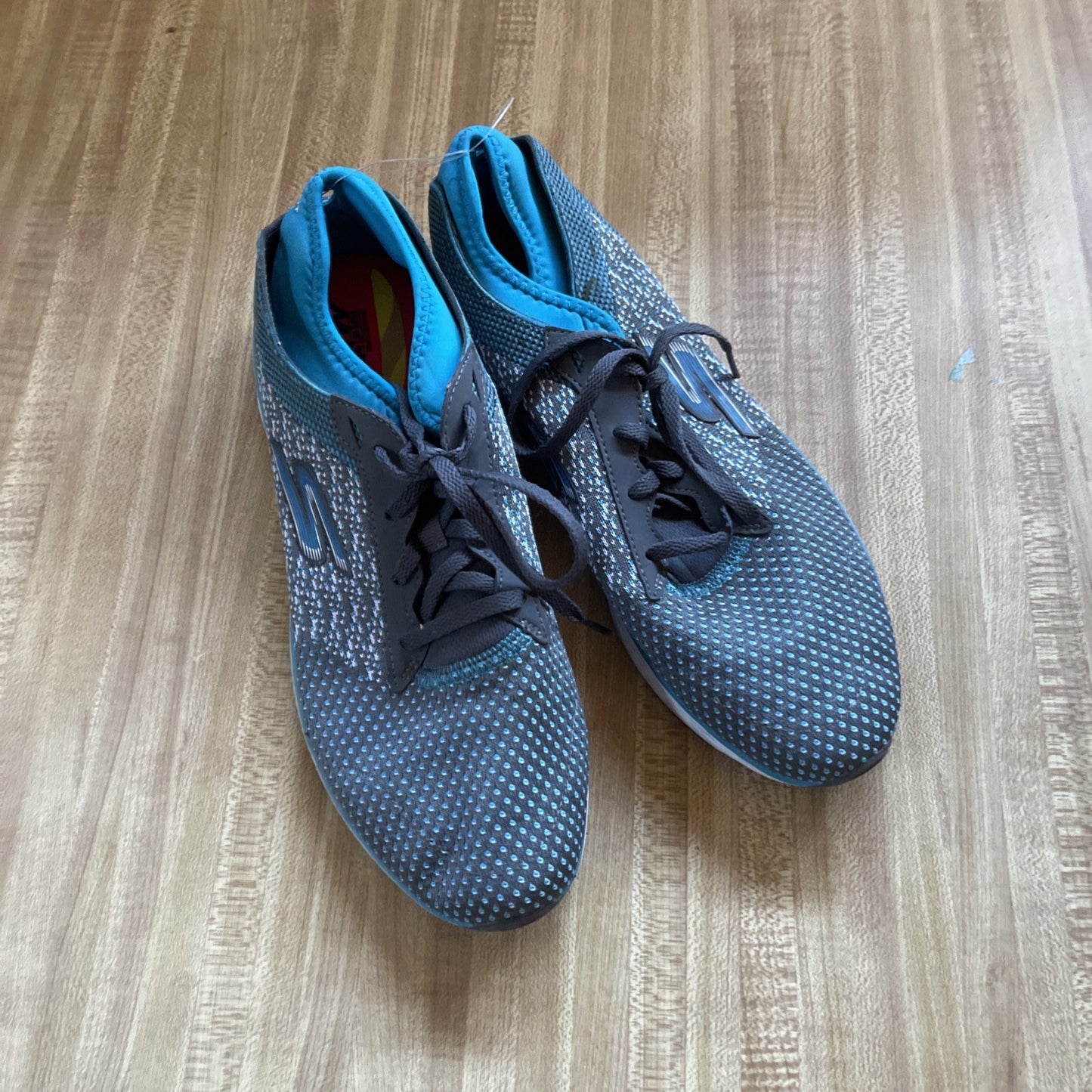 Skechers Womens GOwalk 4 GOGA MAX Quick-Fit Size 10 14173