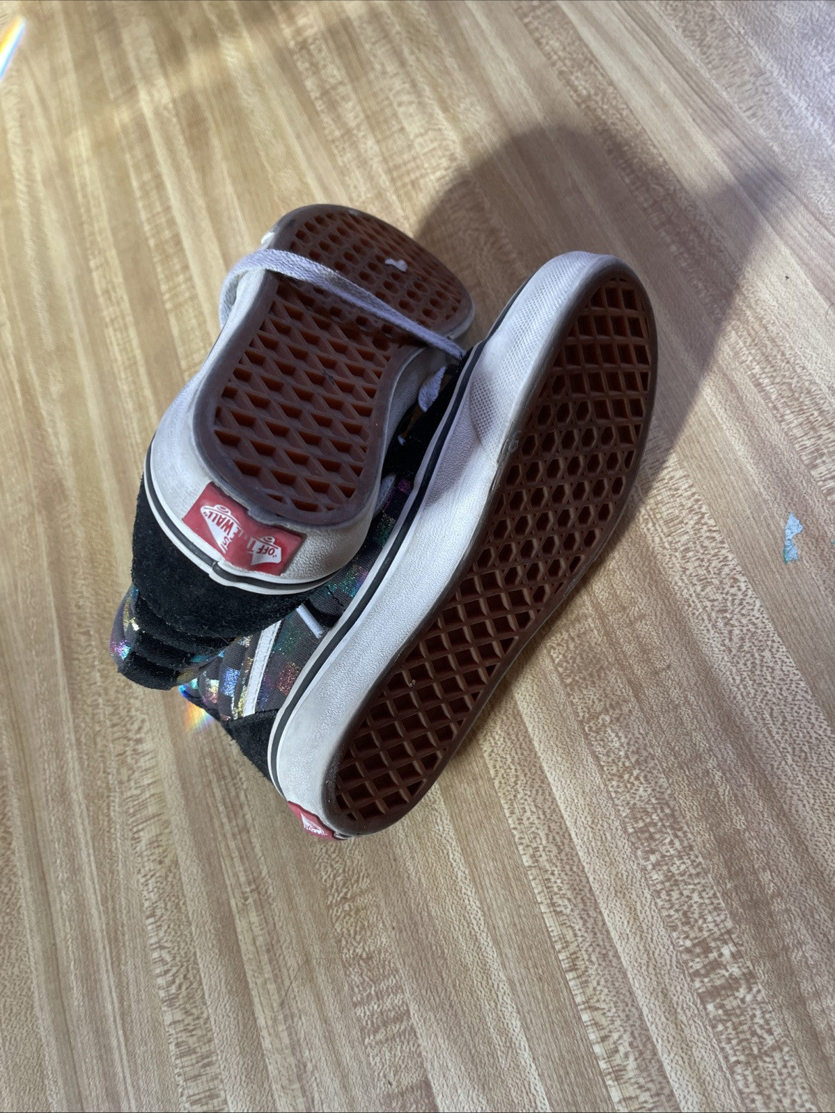 vans iridescent checkerboard Kids 1.5 High Tops 