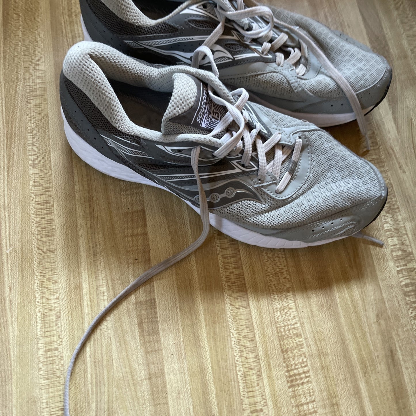 Saucony Cohesion 13 Size 9.5 No Insoles