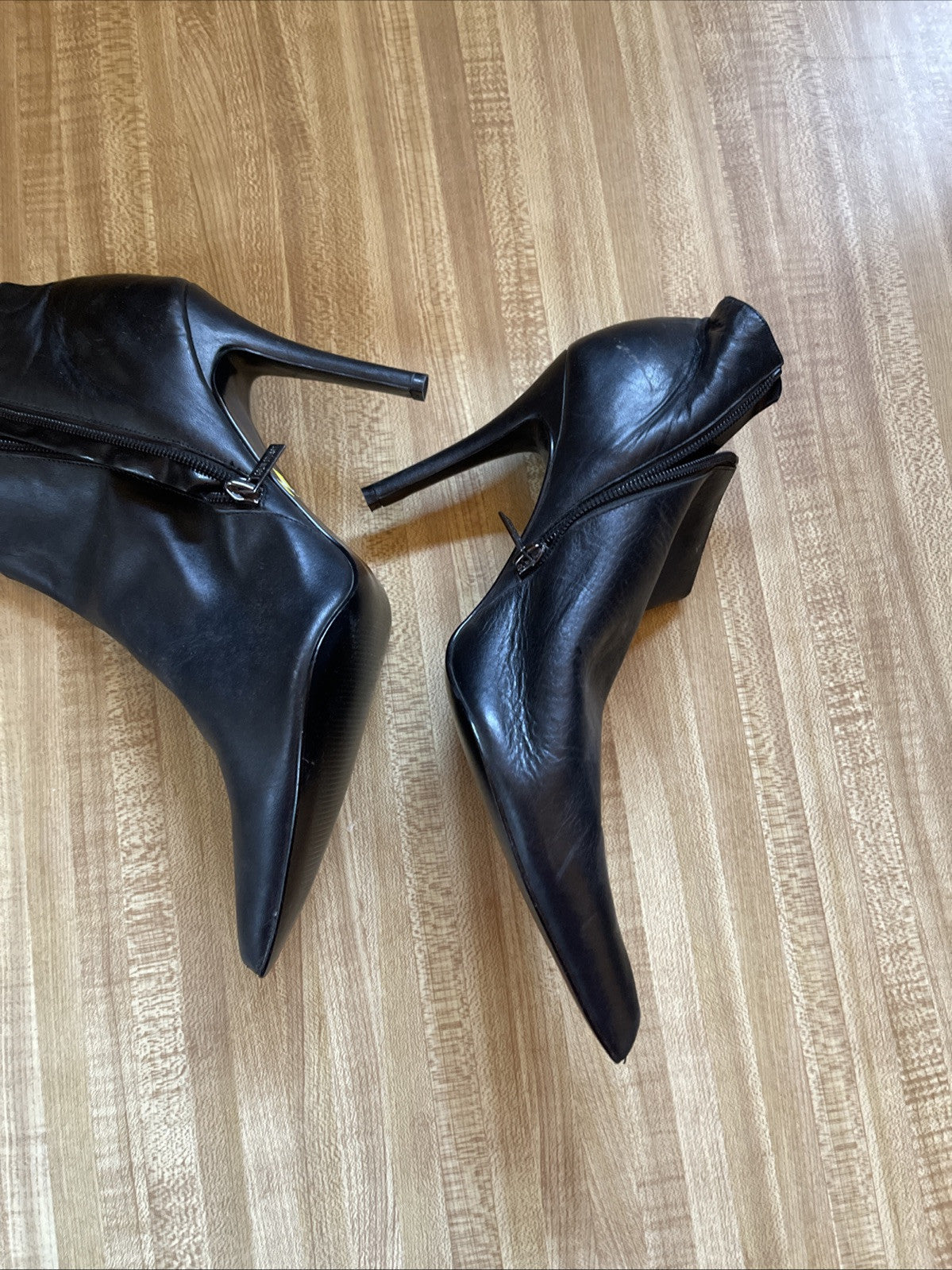 Colin Stuart Heel Booties 8.5
