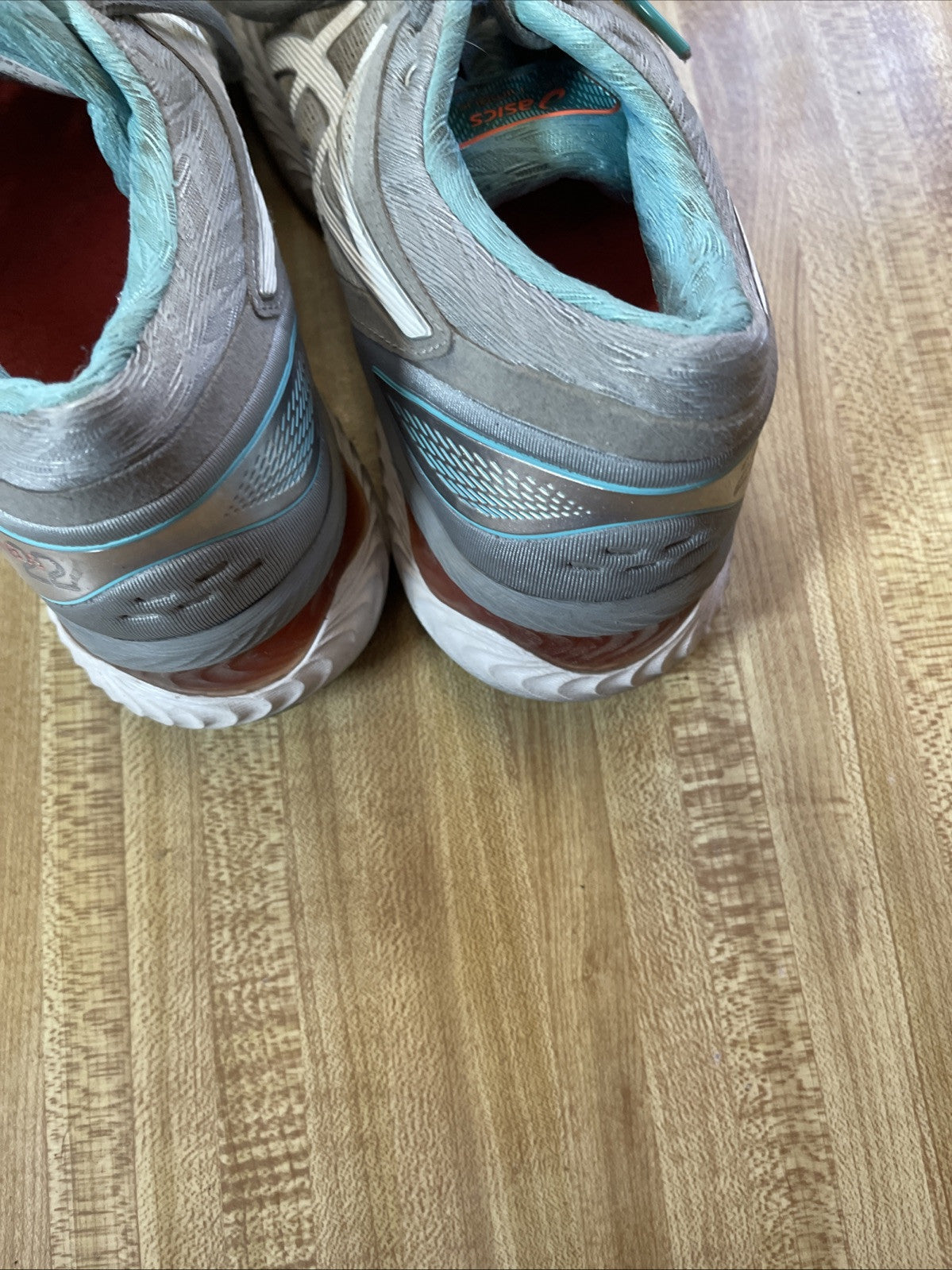 asics gel nimbus 22 size 7.5 womens