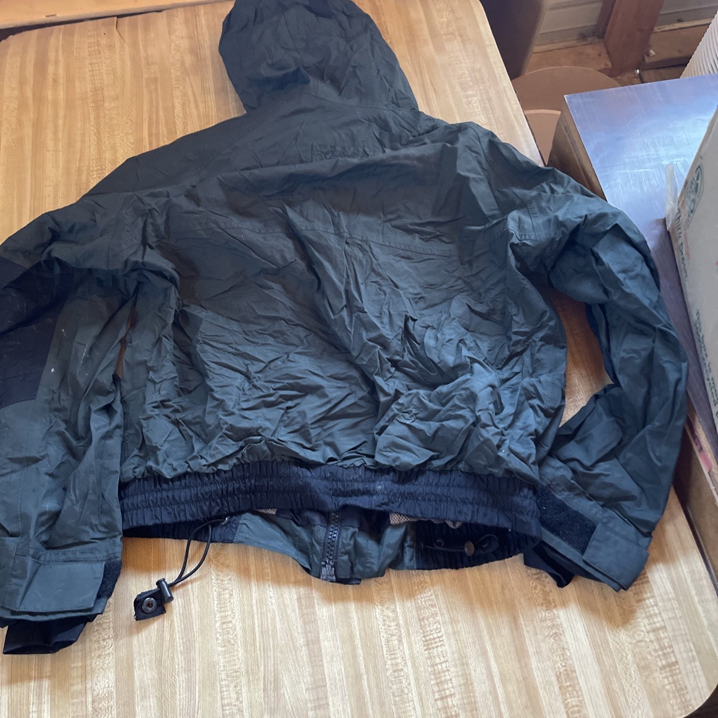 Cabelas Jacket Medium 
