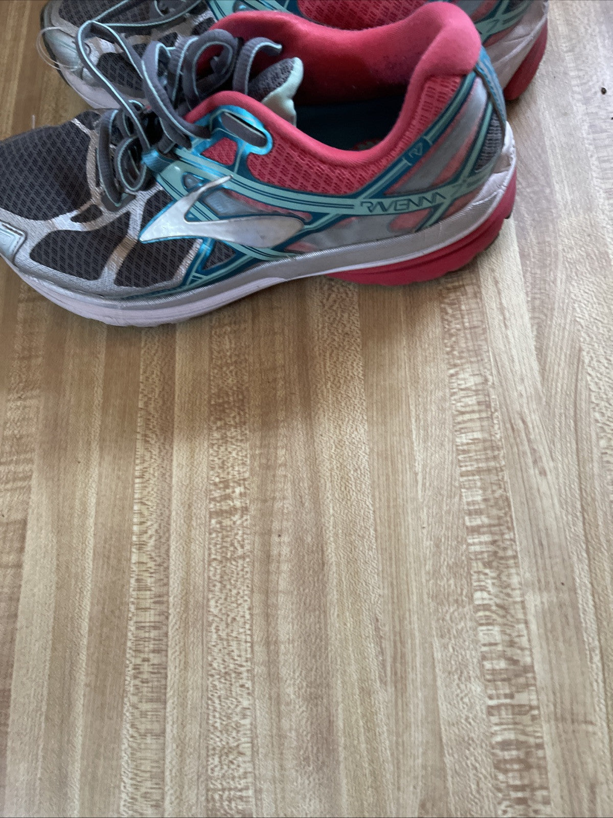 Brooks Ravenna 7 Size 7.5