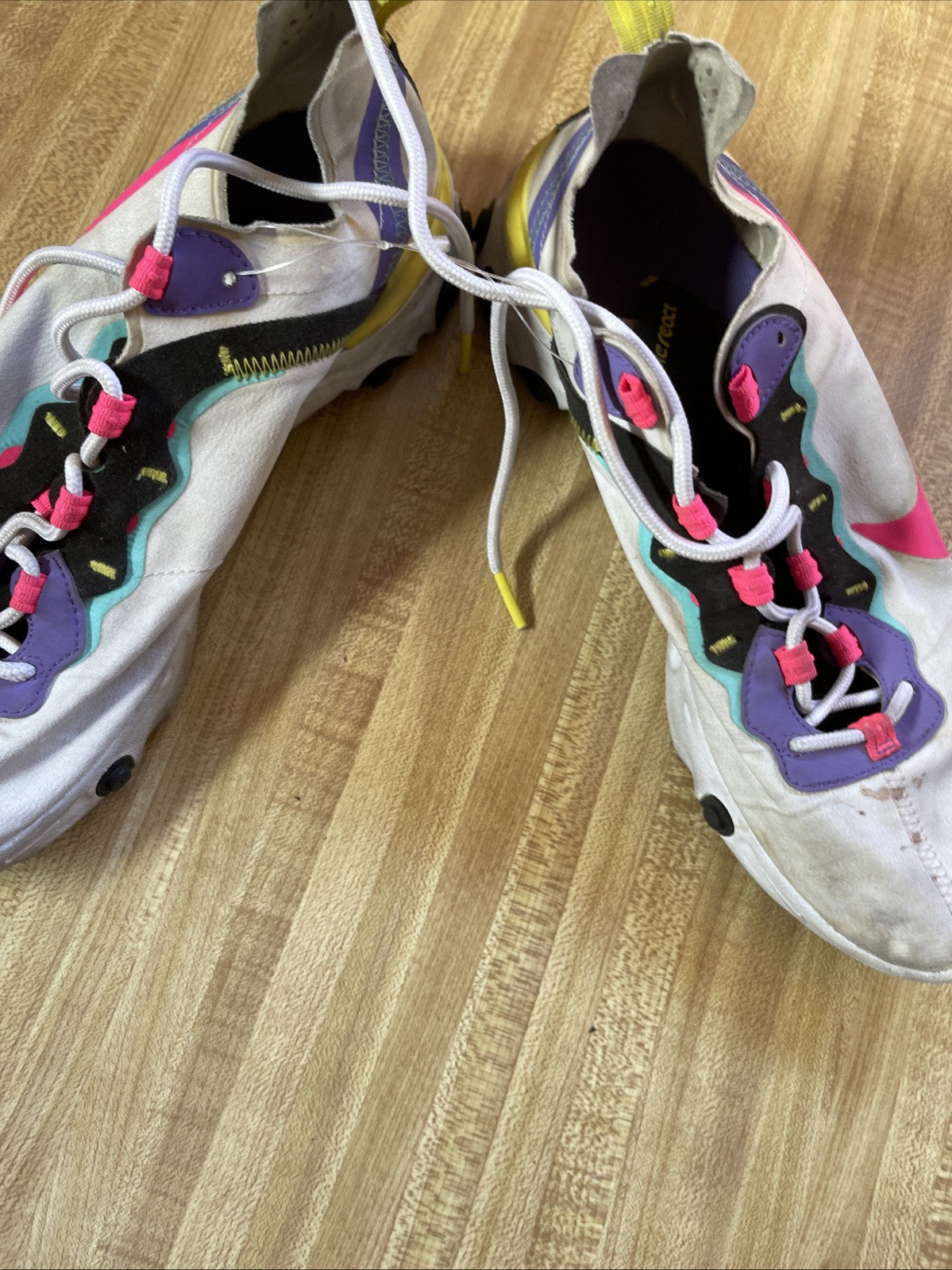 Size 9 - Nike React Element 55 Hyper Pink