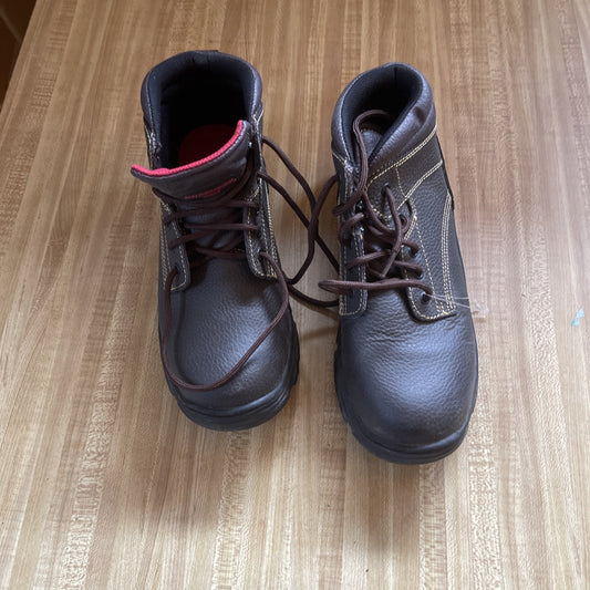 Skechers Work Boots Men’s 9 Wide