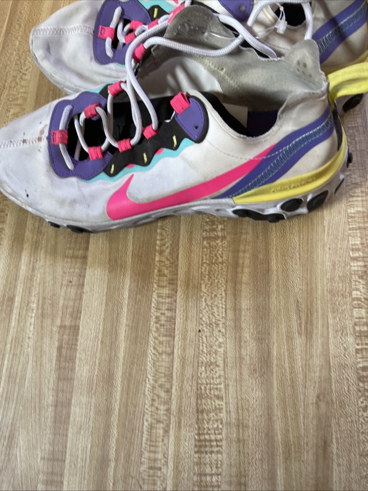 Size 9 - Nike React Element 55 Hyper Pink