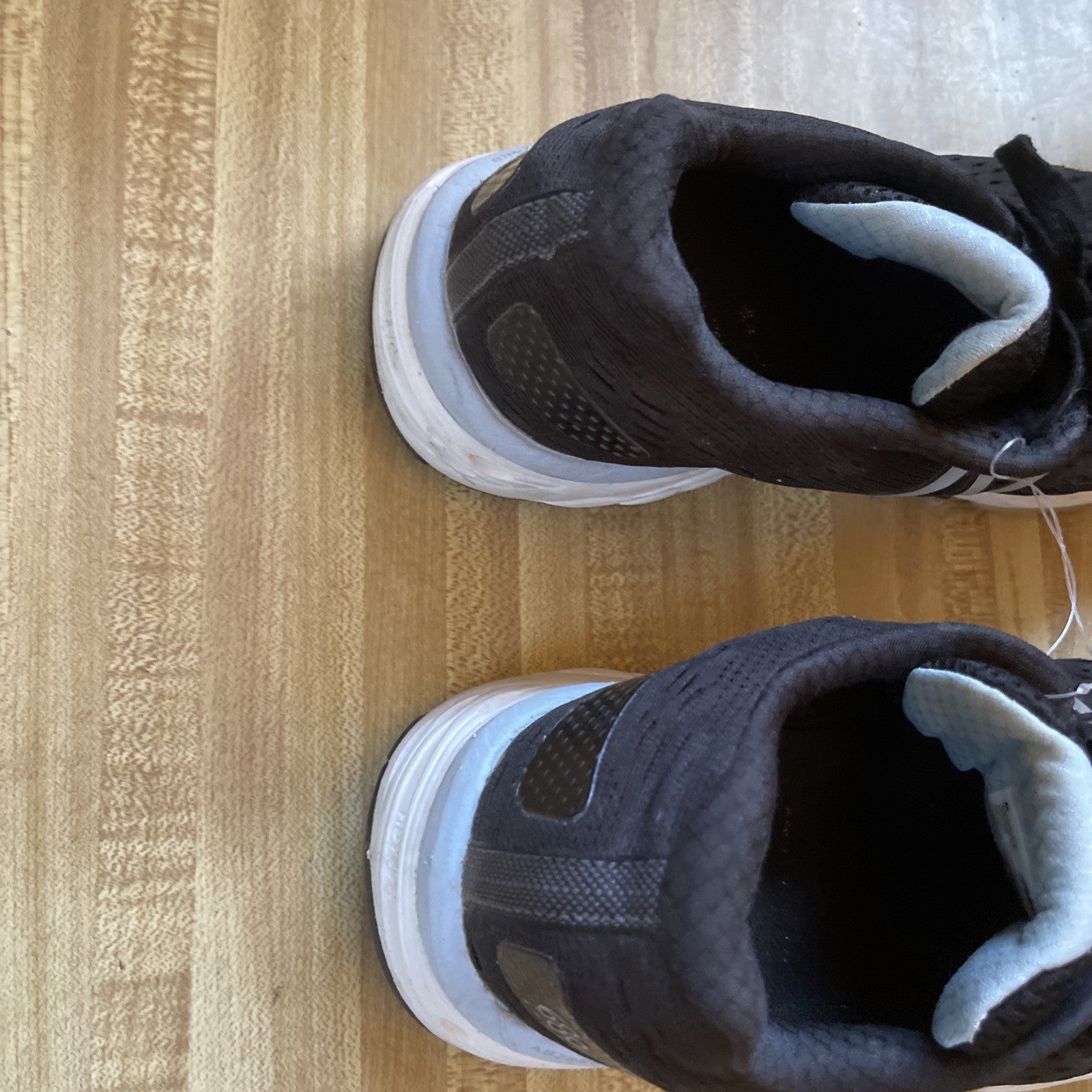 Size 9.5 - New Balance 680 Black