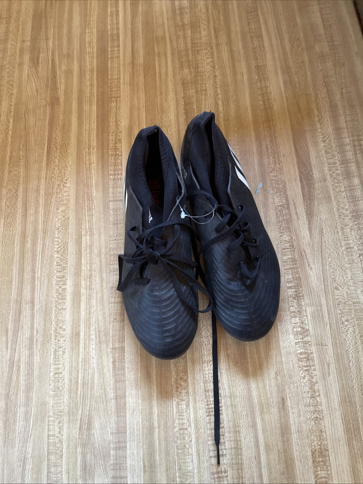 adidas predator Edge.4 soccer cleats 8.5