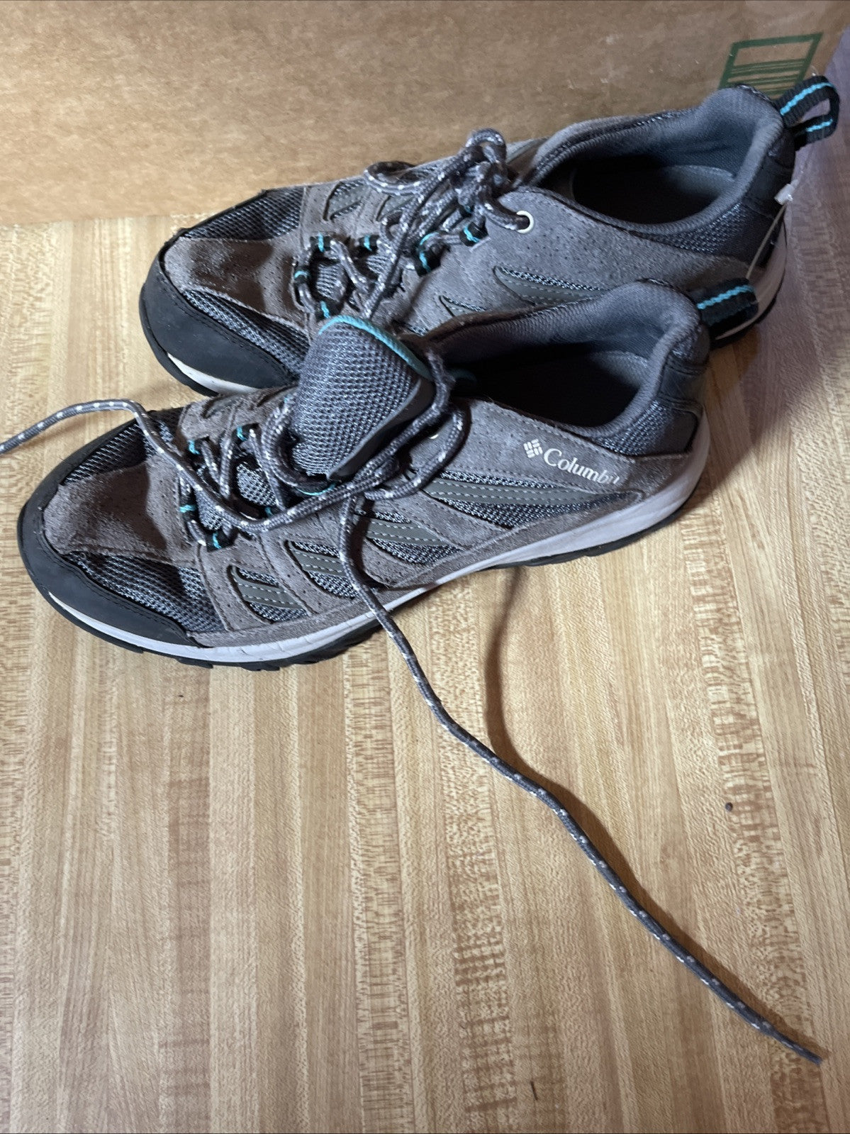 Columbia Hiking Shoes 10