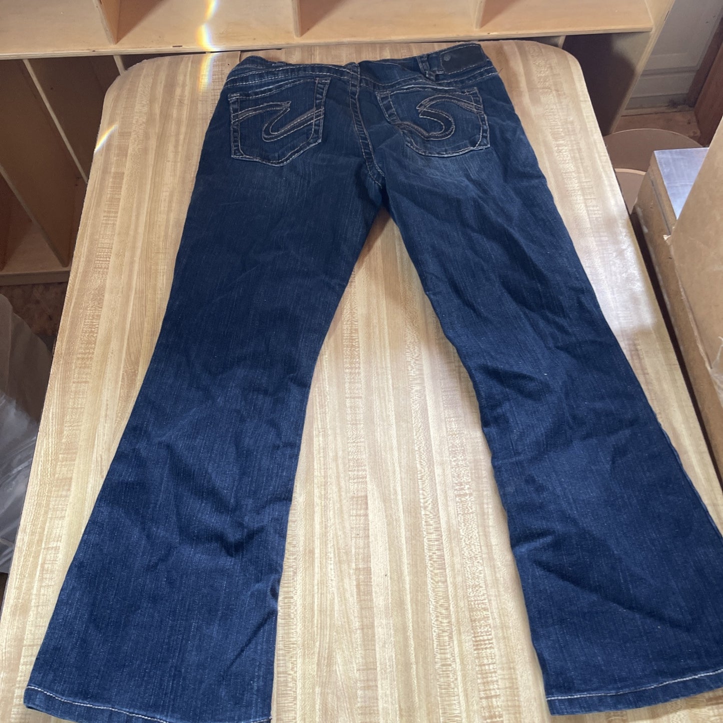 Silver Suki Jeans 33x32