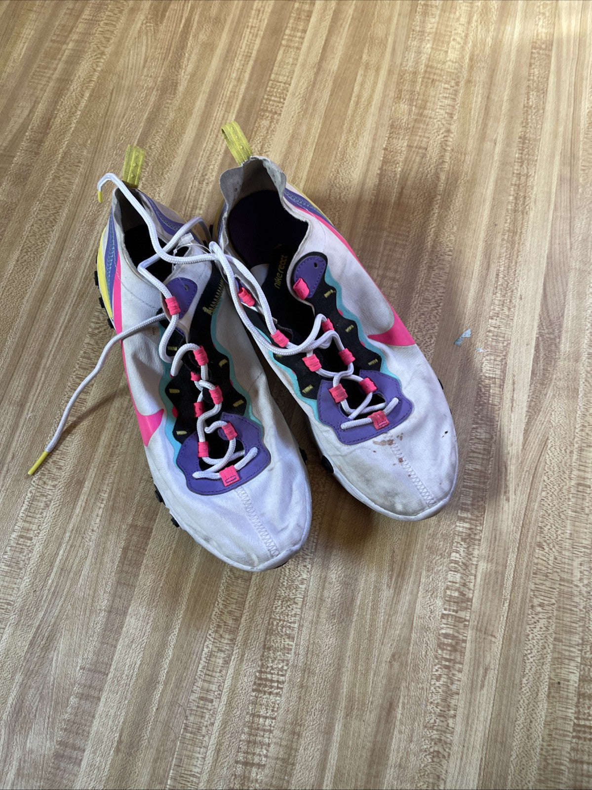 Size 9 - Nike React Element 55 Hyper Pink