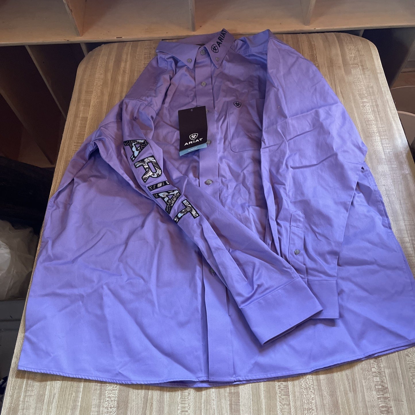 Ariat Button Down Shirt XL NWT 
