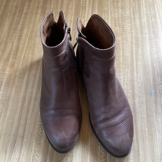 Franco Sarto Boots 11