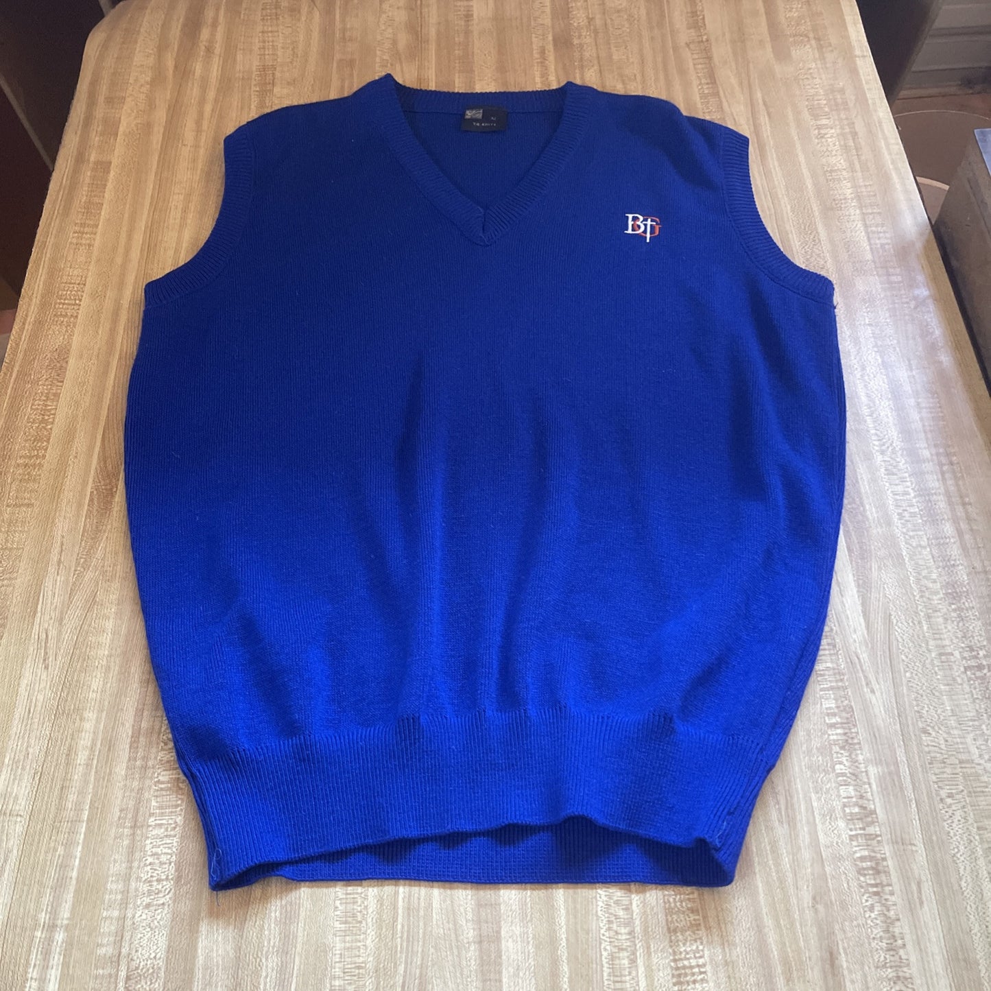 TQ Knits Sweater Vest Large 