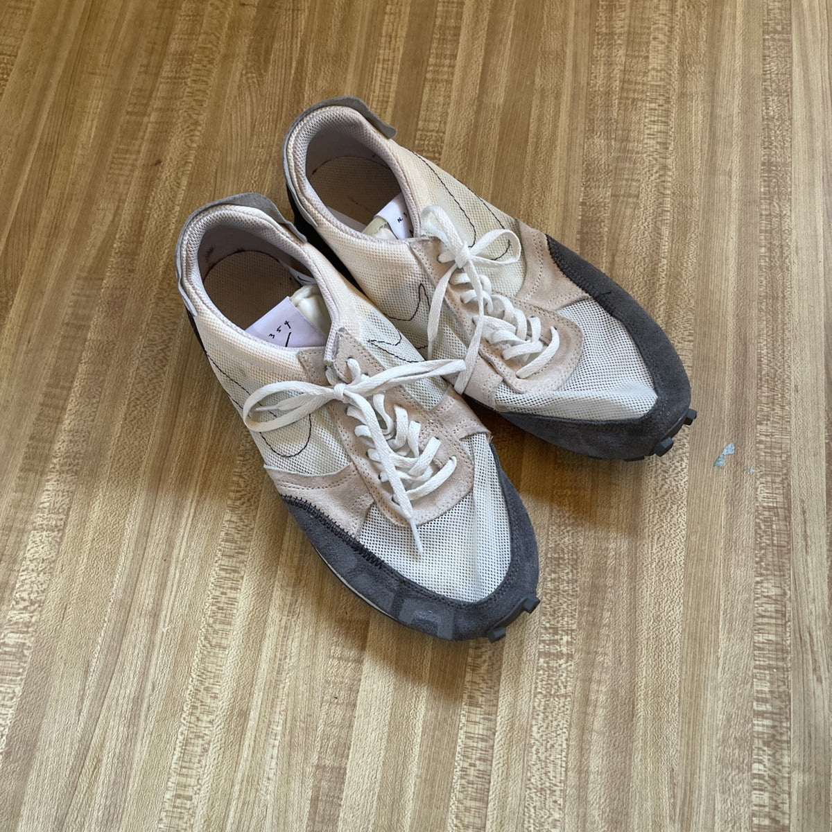 Nike Daybreak Size 9