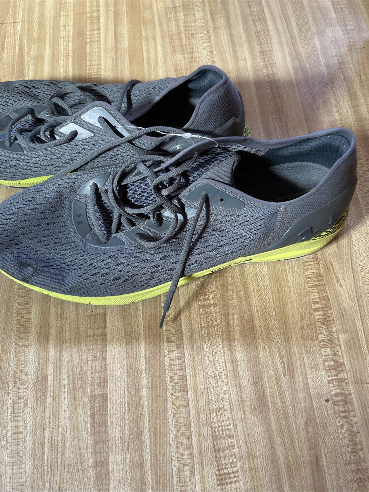 Under Armour Sonic Hovr Size 18