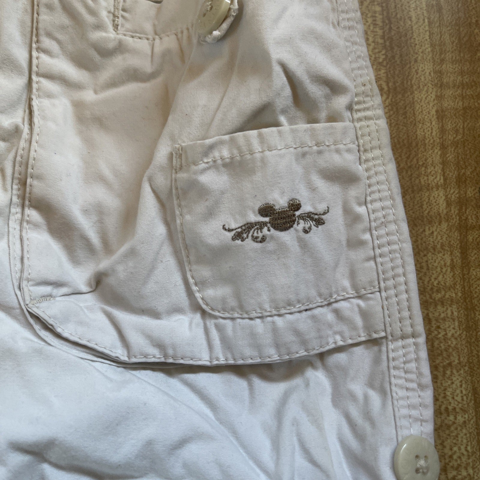 Disney Parks Capris XXL 