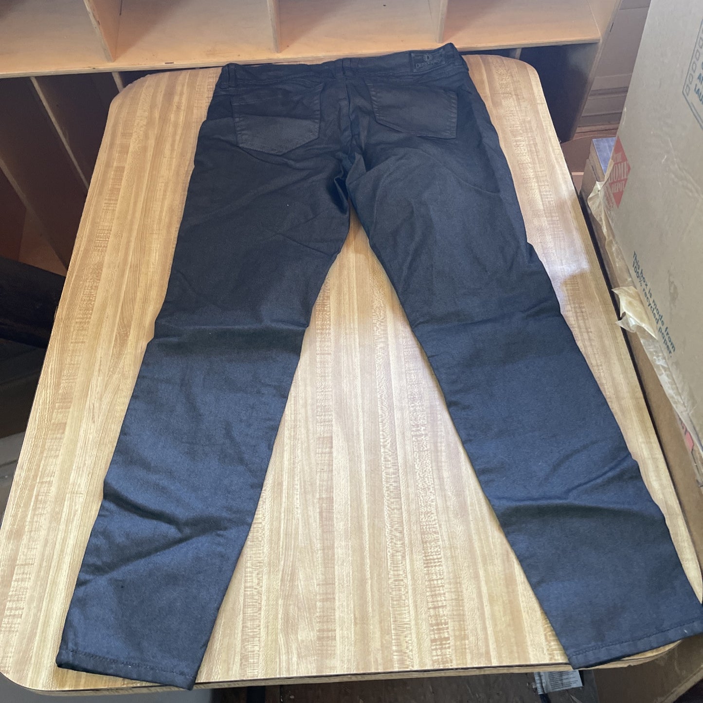 Democracy Liberty Skinny 12