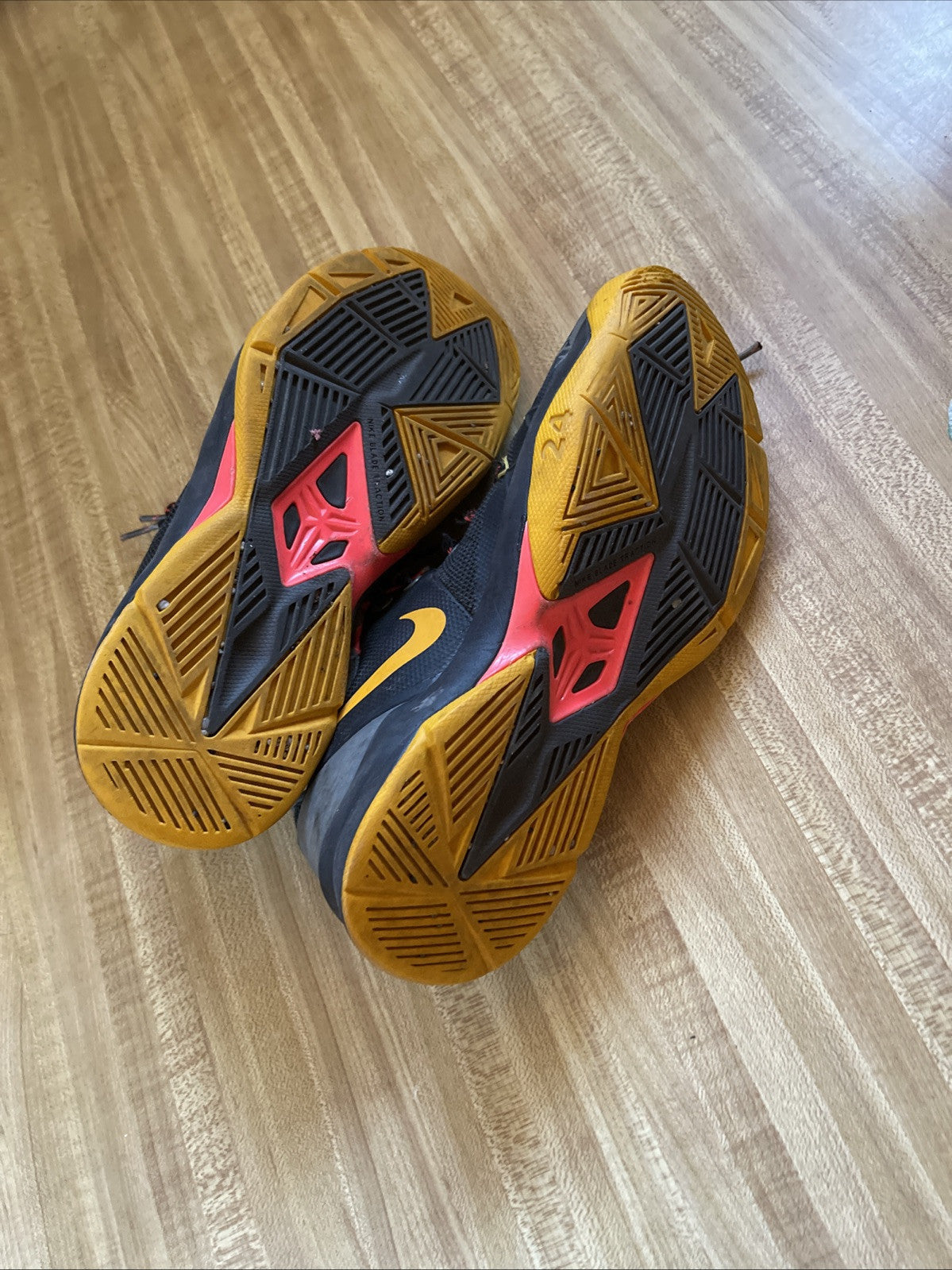 Size 8.5 - Nike Zoom Kobe Venomenon 4 Black