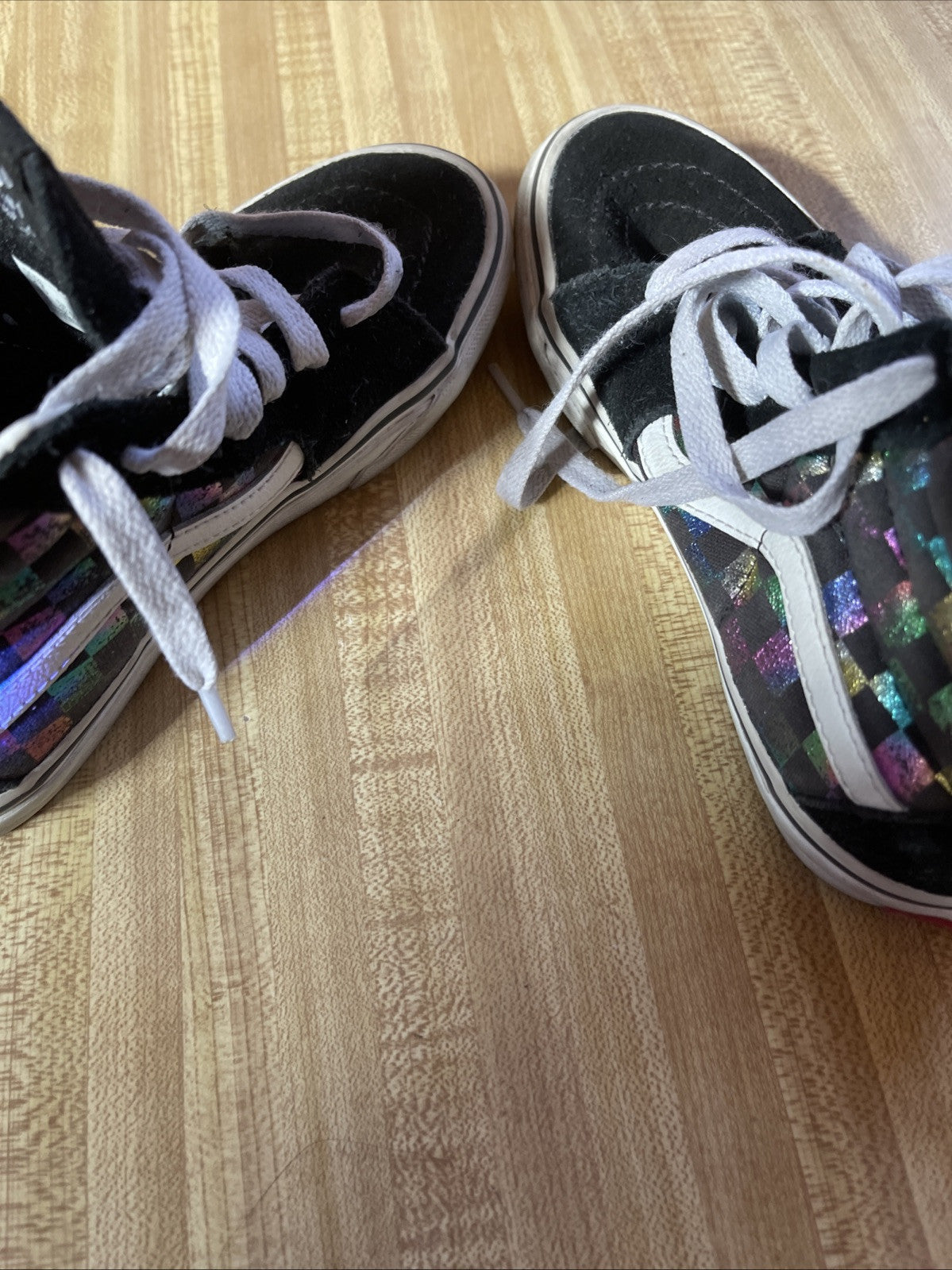 vans iridescent checkerboard Kids 1.5 High Tops 