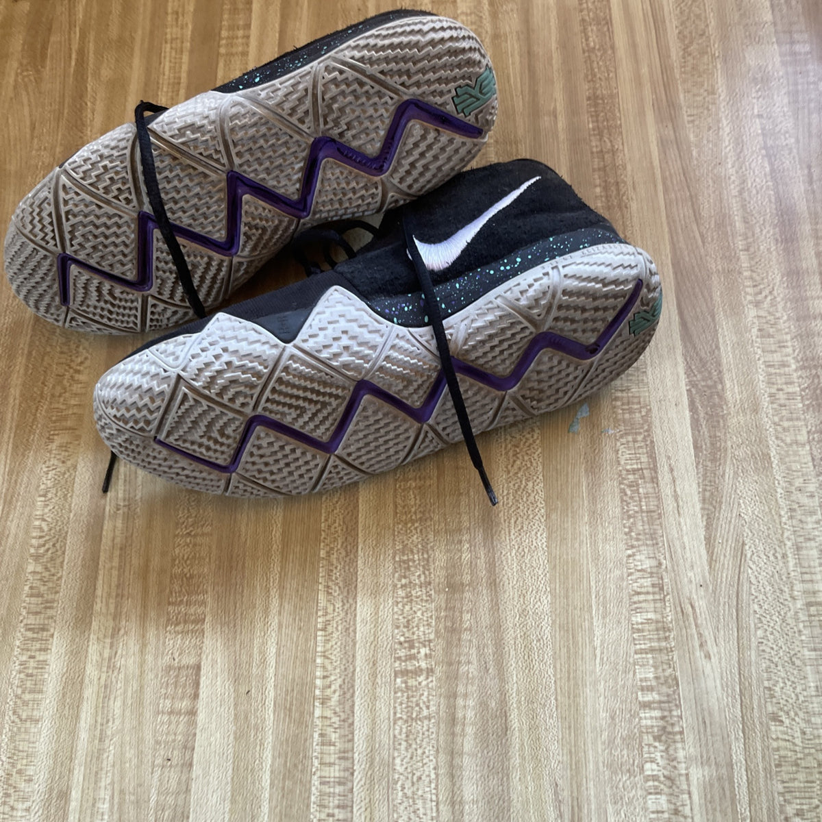 Nike Kyrie 4 Ankle Taker Size 7Y