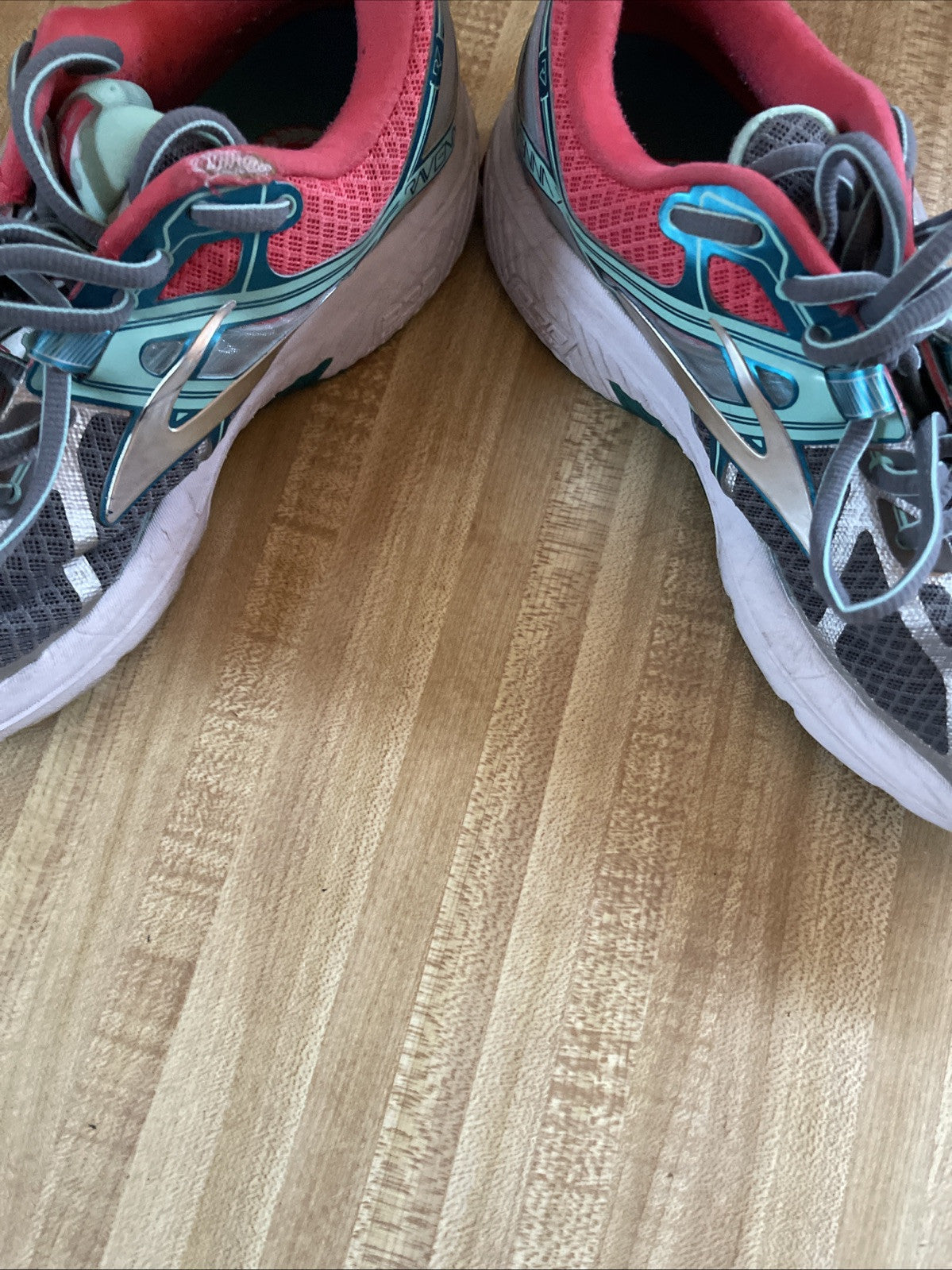 Brooks Ravenna 7 Size 7.5