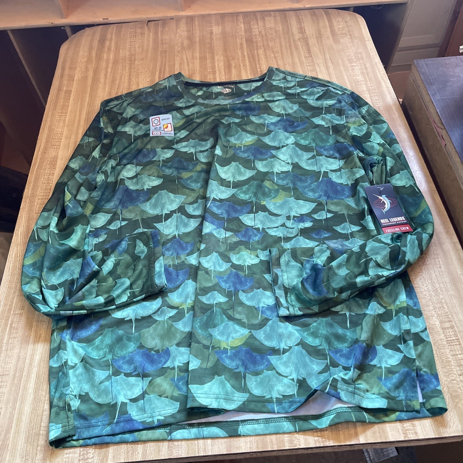 reel legends freeline shirt XL NWT