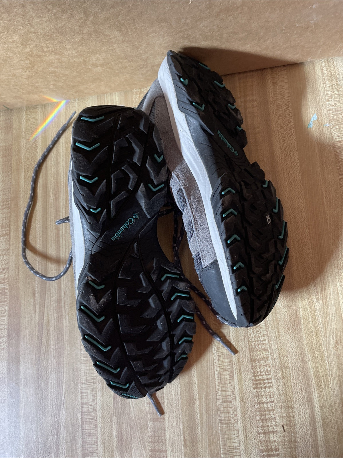 Columbia Hiking Shoes 10