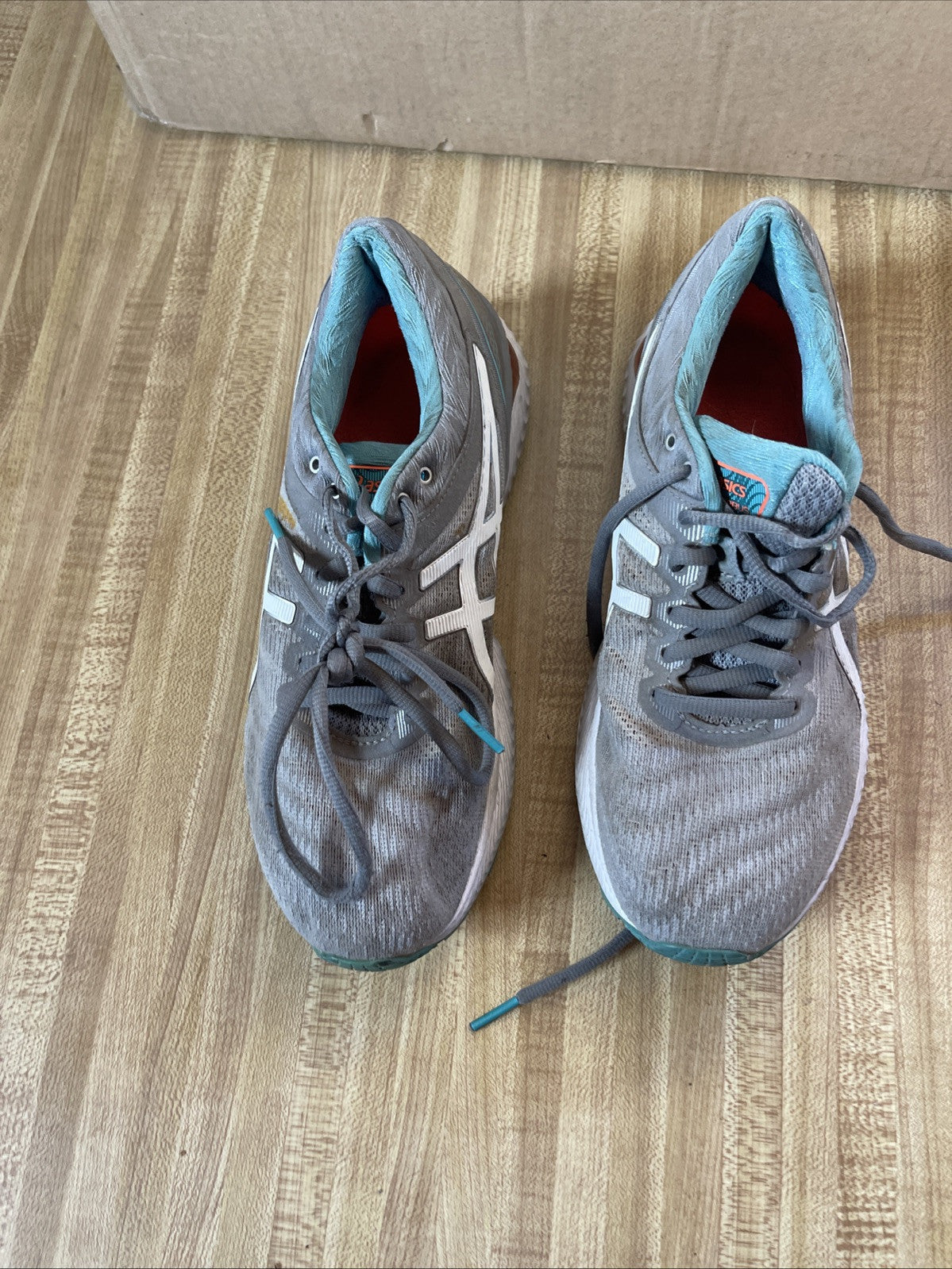 asics gel nimbus 22 size 7.5 womens