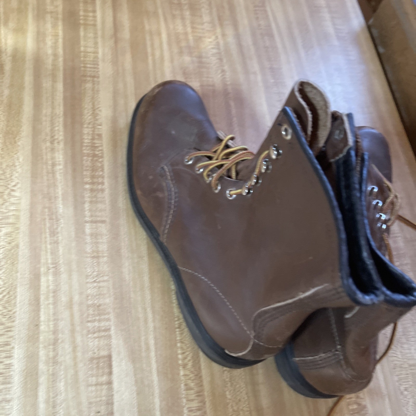 Red Wings Supersole Size 7.5 D