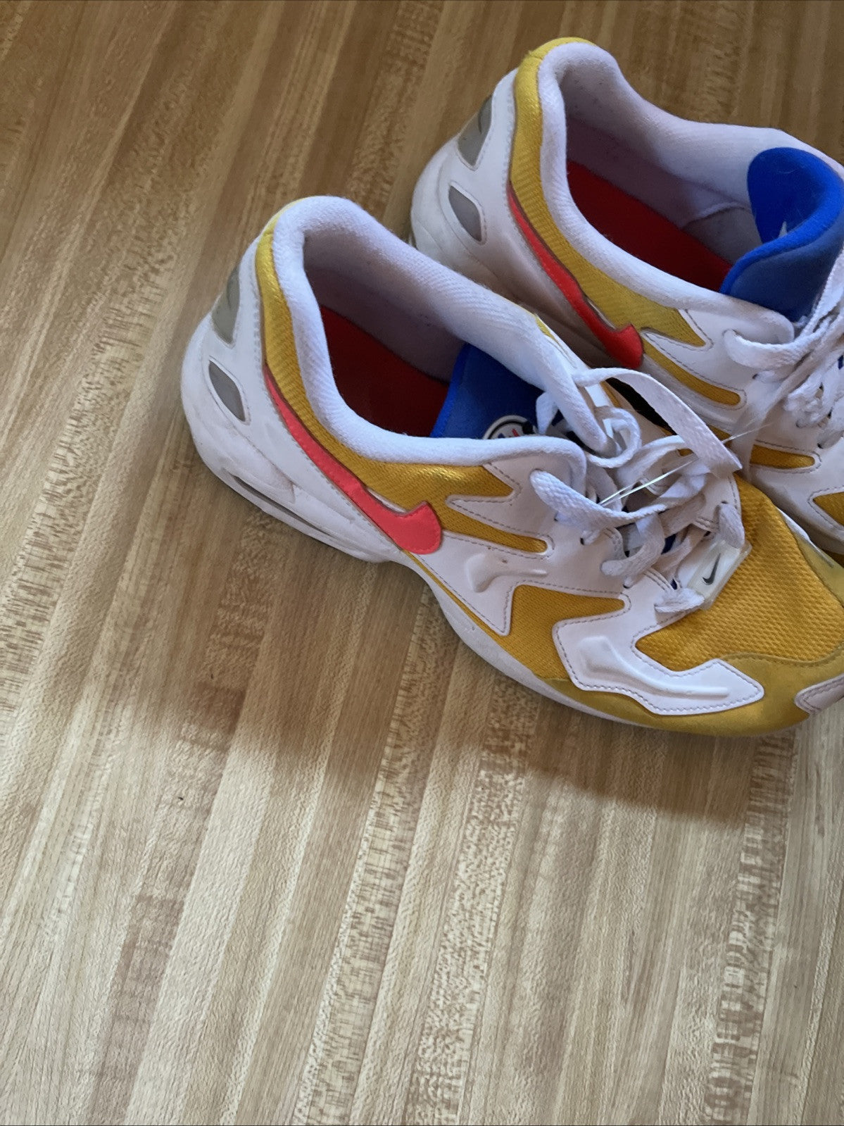 Size 8.5 - Nike Air Max 2 Light University Gold