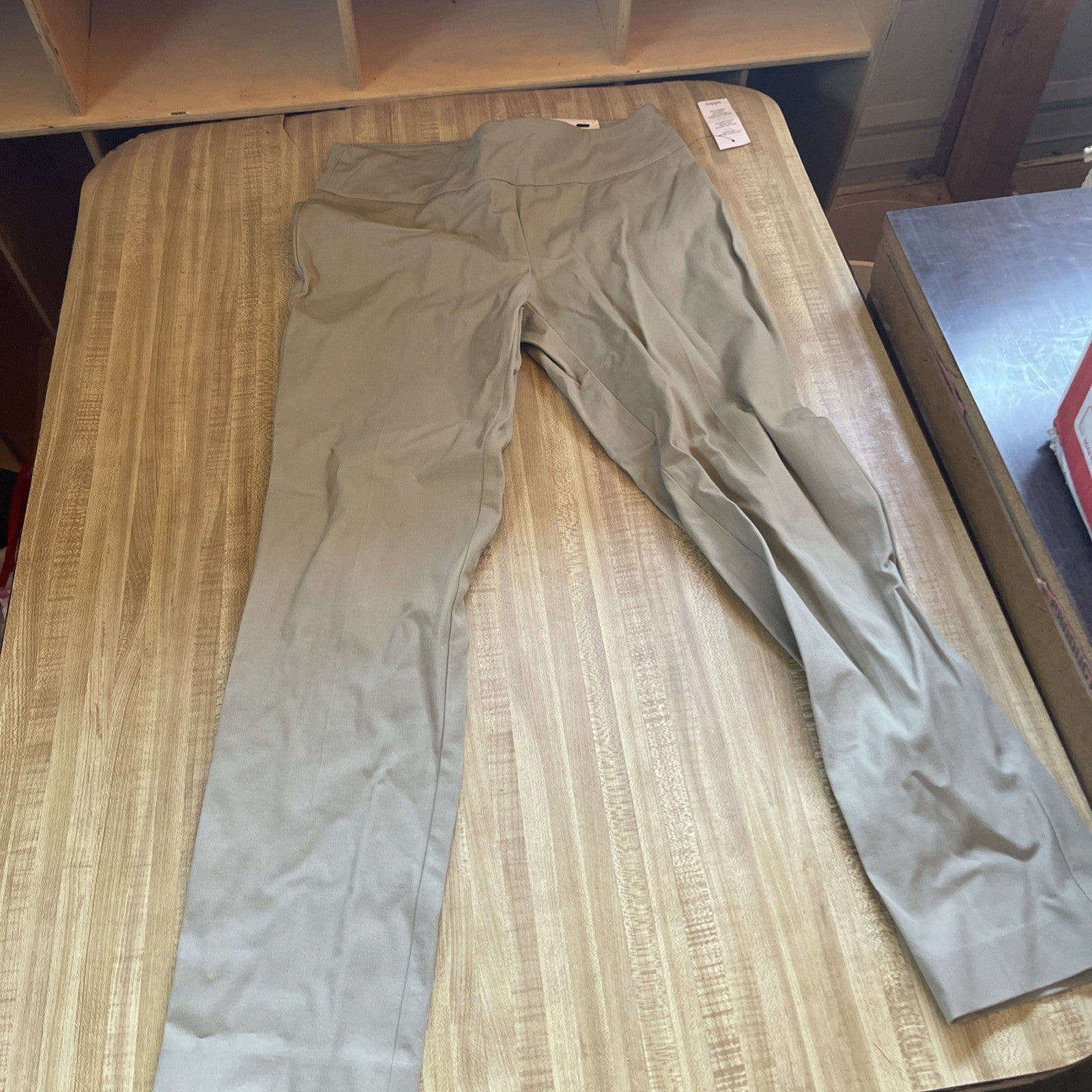 Crown & Ivy Ashley Pants NWT 6