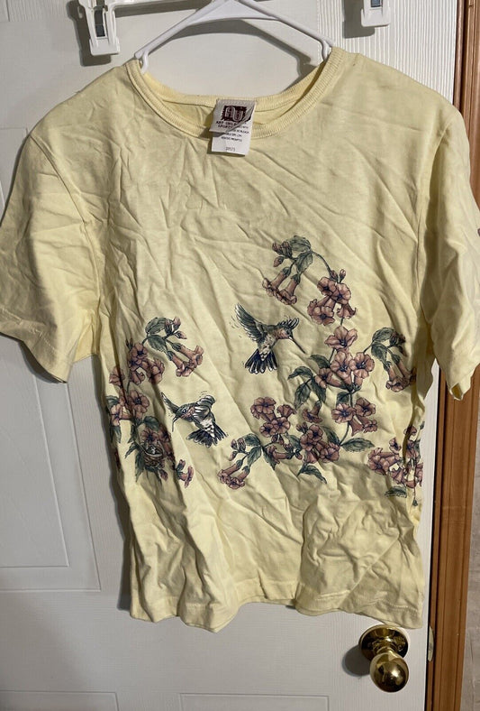 Vintage art unlimited t shirt with floral and bird design on light yellow fabric